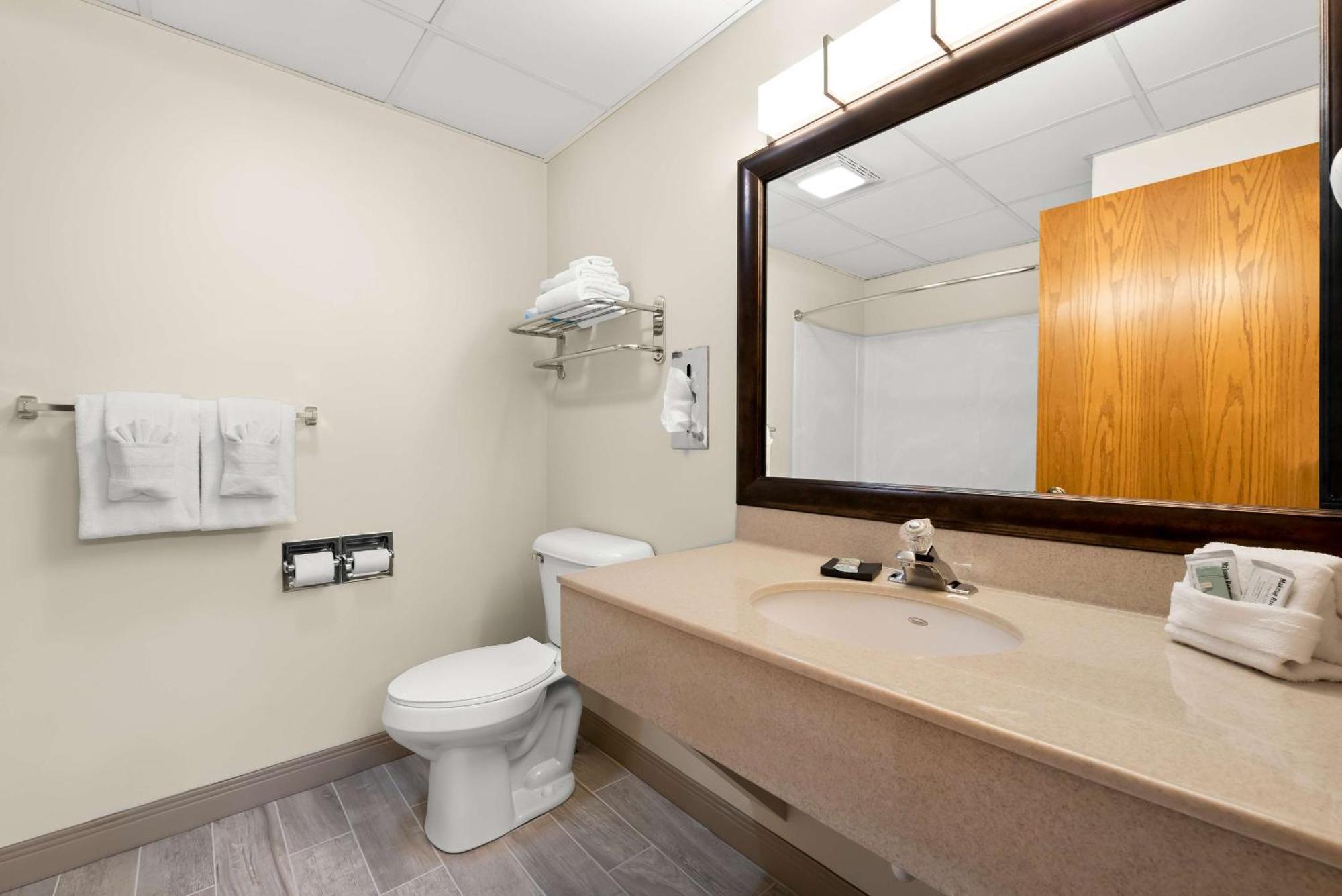 Best Western Inn Rice Lake Zewnętrze zdjęcie