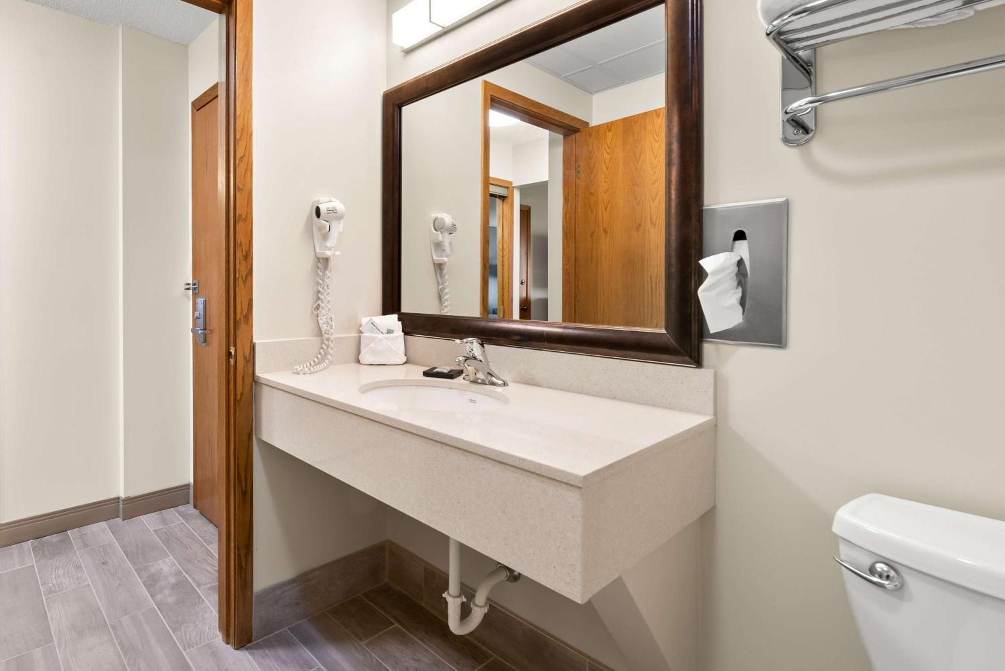 Best Western Inn Rice Lake Zewnętrze zdjęcie